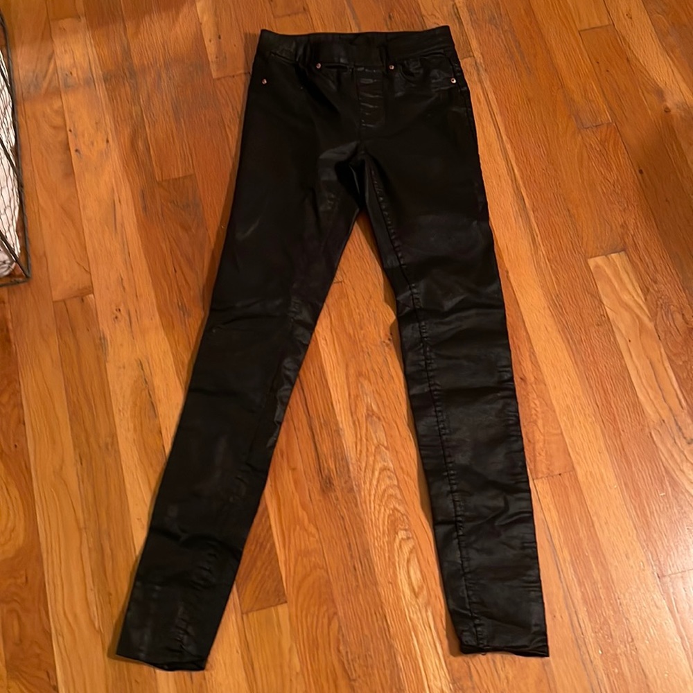 H& M woman’s pants